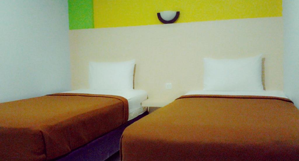 Hotel Pelangi *
